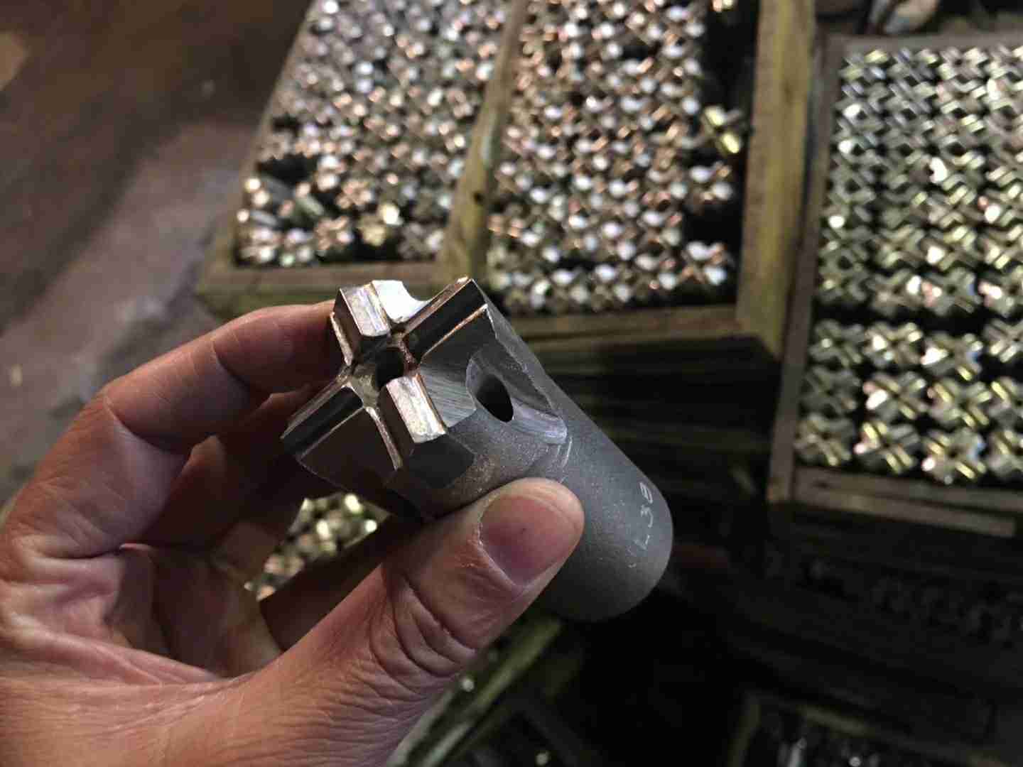 JL38 taper cross bits for H25 tapered drill rods - Image 5